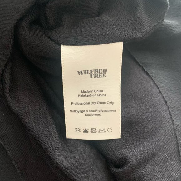 Black Aritzia Wilfred Free Tank, Size XS - Picture 6 of 7